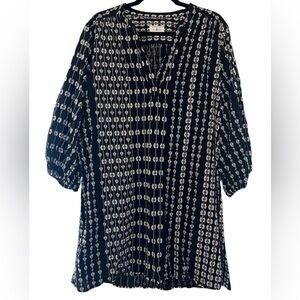 Lou and Grey long sleeve cotton embroidered v neck tunic dress